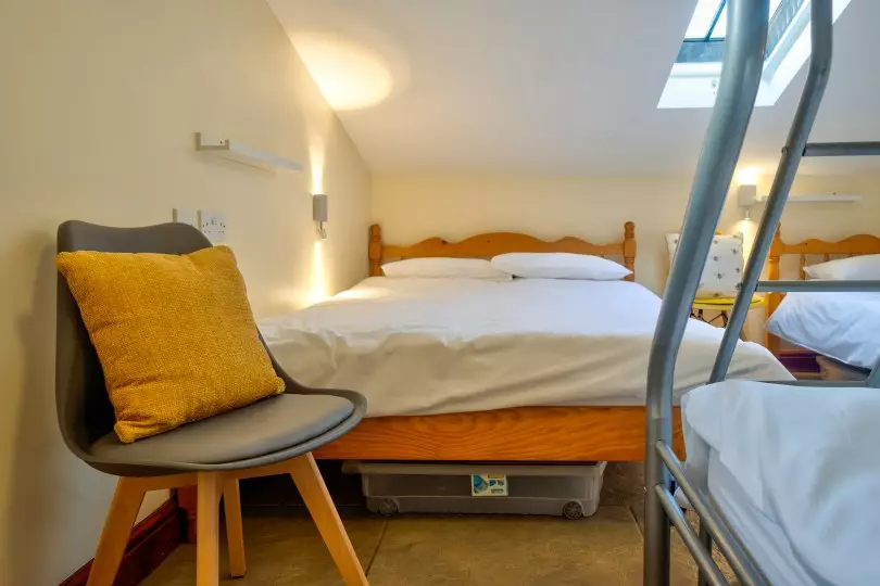 Group accommodation to rent